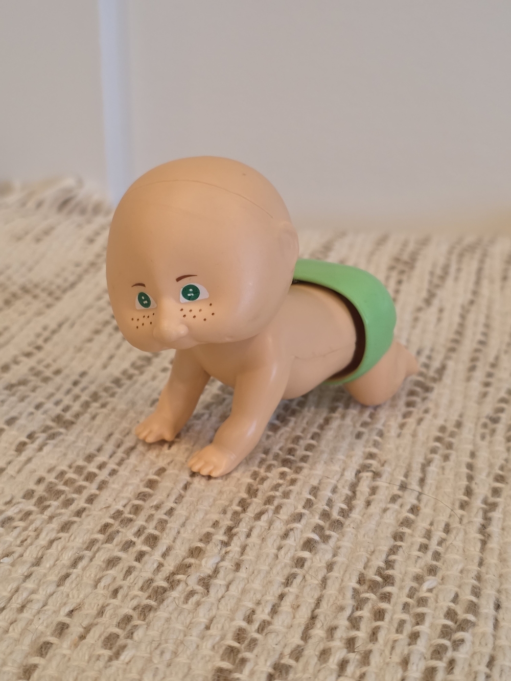 Cabbage Patch Vintage 1983 Green-Diaper Baby Crawling Doll Toy